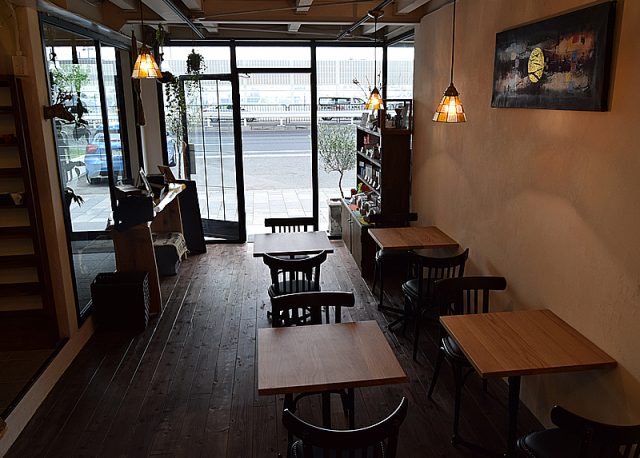 honten_inside